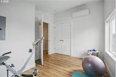 16317 SE Salmon St #B, Portland, OR 97233 - Photo 15