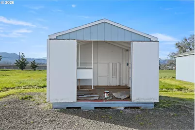 145 Cross Creek Dr, Roseburg, OR 97471 - Photo 41