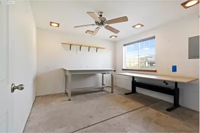 145 Cross Creek Dr, Roseburg, OR 97471 - Photo 35