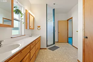 145 Cross Creek Dr, Roseburg, OR 97471 - Photo 23