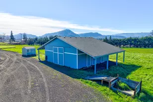 145 Cross Creek Dr, Roseburg, OR 97471 - Photo 37