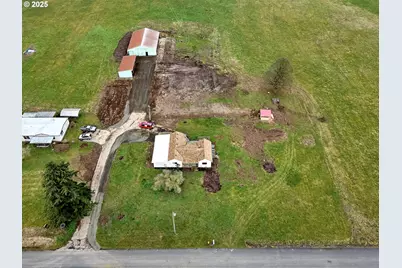 12403 S Eby Rd, Molalla, OR 97038 - Photo 5