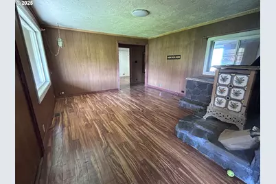 12403 S Eby Rd, Molalla, OR 97038 - Photo 19