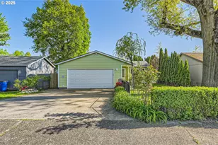 2433 NE Saratoga St, Portland, OR 97211 - Photo 3