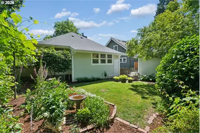 2525 NE 50th Ave, Portland, OR 97213 - Photo 33