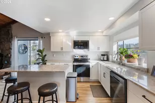 1881 NW Excello Dr, Roseburg, OR 97471 - Photo 7