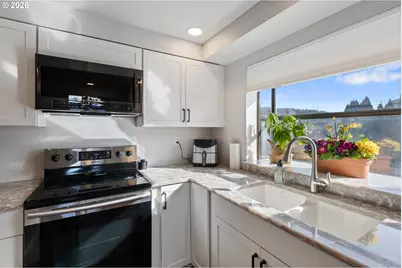 1881 NW Excello Dr, Roseburg, OR 97471 - Photo 11