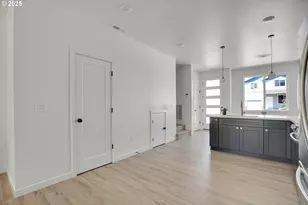 14840 NE Couch St, Portland, OR 97230 - Photo 11