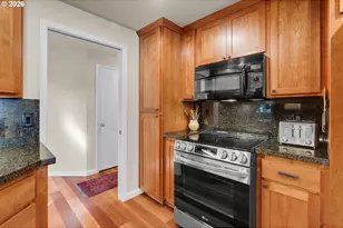 1617 SE 73rd Ave, Hillsboro, OR 97123 - Photo 11