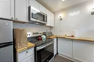 2686 12th St, Salem, OR 97302 - Photo 19