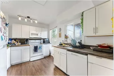 2686 12th St, Salem, OR 97302 - Photo 17