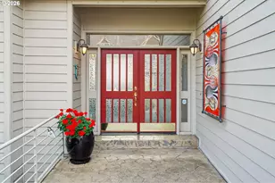 11904 SW Viewcrest Ct, Tigard, OR 97224 - Photo 3