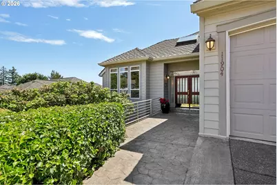11904 SW Viewcrest Ct, Tigard, OR 97224 - Photo 3