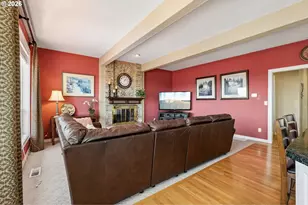 11904 SW Viewcrest Ct, Tigard, OR 97224 - Photo 9