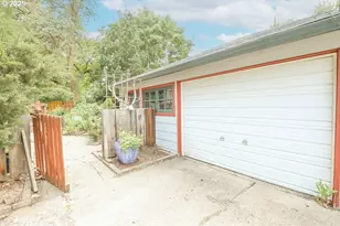 1706 Oak St, La Grande, OR 97850 - Photo 41