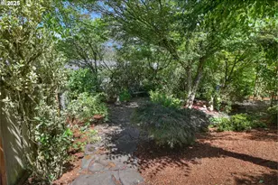 410 Spyglass Dr, Eugene, OR 97401 - Photo 39