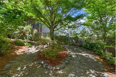 410 Spyglass Dr, Eugene, OR 97401 - Photo 41