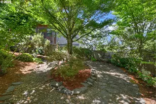 410 Spyglass Dr, Eugene, OR 97401 - Photo 41