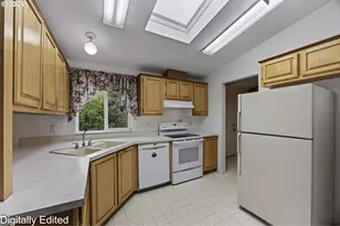 87540 Rhodowood Dr, Florence, OR 97439 - Photo 9