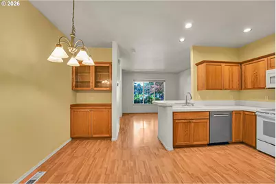 1198 SE Bacarra St, Hillsboro, OR 97123 - Photo 21
