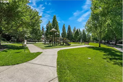 1198 SE Bacarra St, Hillsboro, OR 97123 - Photo 41