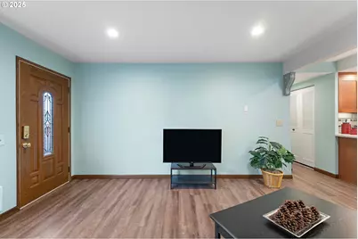 12065 SW King Arthur St, King City, OR 97224 - Photo 7