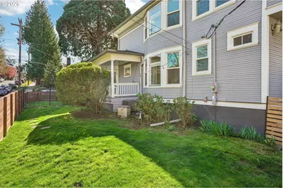 2451 SE Yamhill St, Portland, OR 97214 - Photo 37