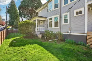 2451 SE Yamhill St, Portland, OR 97214 - Photo 37