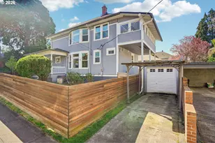 2451 SE Yamhill St, Portland, OR 97214 - Photo 3