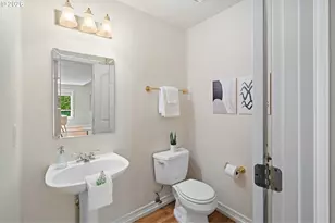 15331 SW Peachtree Dr, Portland, OR 97224 - Photo 19