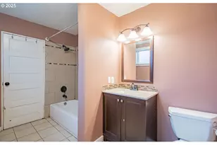 3915 I St, Vancouver, WA 98663 - Photo 11