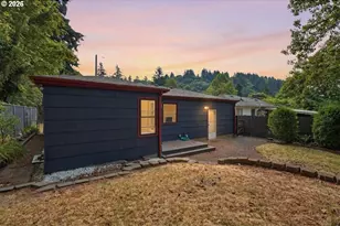 3711 NE 90th Ave, Portland, OR 97220 - Photo 5