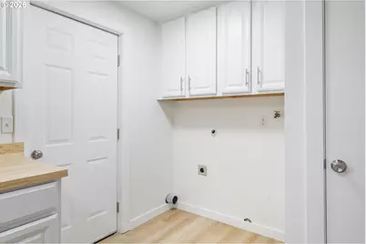 618 NE Bockes Loop, Sheridan, OR 97378 - Photo 17