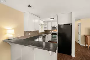 12619 NE Multnomah St, Portland, OR 97230 - Photo 9