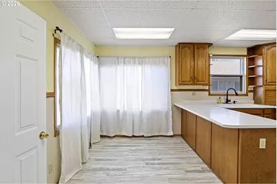 430 Division Ave, Drain, OR 97435 - Photo 25