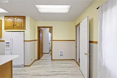 430 Division Ave, Drain, OR 97435 - Photo 21