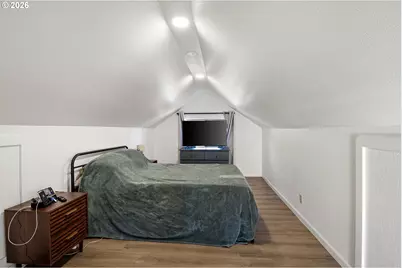 430 Division Ave, Drain, OR 97435 - Photo 29