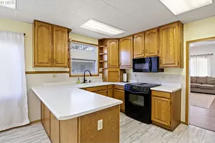 430 Division Ave, Drain, OR 97435 - Photo 17