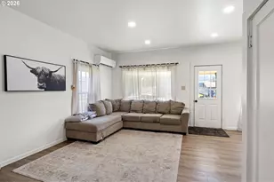 430 Division Ave, Drain, OR 97435 - Photo 11