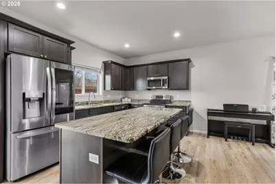 871 NE 6th St, Prineville, OR 97754 - Photo 9