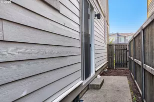 4196 SE Century Blvd, Hillsboro, OR 97123 - Photo 39