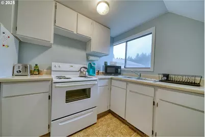 27001 NW Saint Helens Rd, Scappoose, OR 97056 - Photo 21