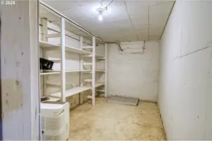 27001 NW St Helens Rd, Scappoose, OR 97056 - Photo 17