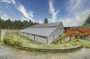 27001 NW St Helens Rd, Scappoose, OR 97056 - Photo 25