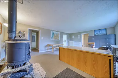 27001 NW Saint Helens Rd, Scappoose, OR 97056 - Photo 15