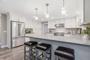 9040 SW 49th Ave, Portland, OR 97219 - Photo 11