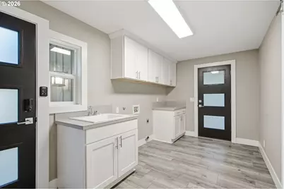 9040 SW 49th Ave, Portland, OR 97219 - Photo 17