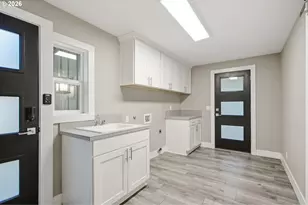 9040 SW 49th Ave, Portland, OR 97219 - Photo 17