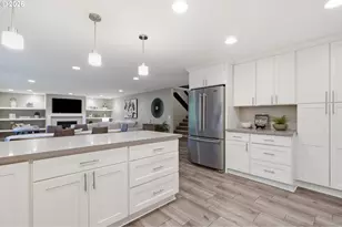 9040 SW 49th Ave, Portland, OR 97219 - Photo 15