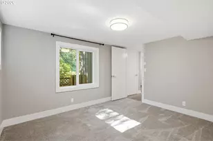 9040 SW 49th Ave, Portland, OR 97219 - Photo 27